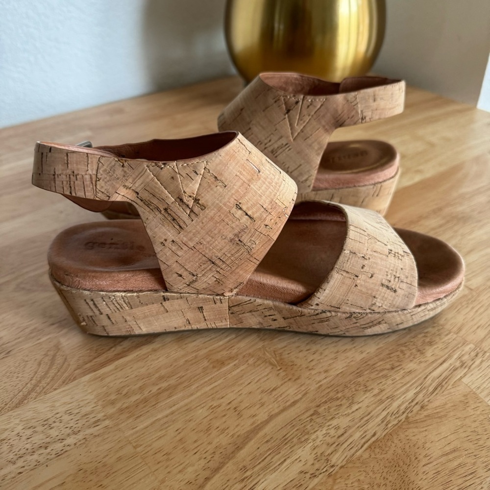 Gentle Souls by Kenneth Cole Women's Lori Platform Sandals Size 7.5 - Picture 5 of 15